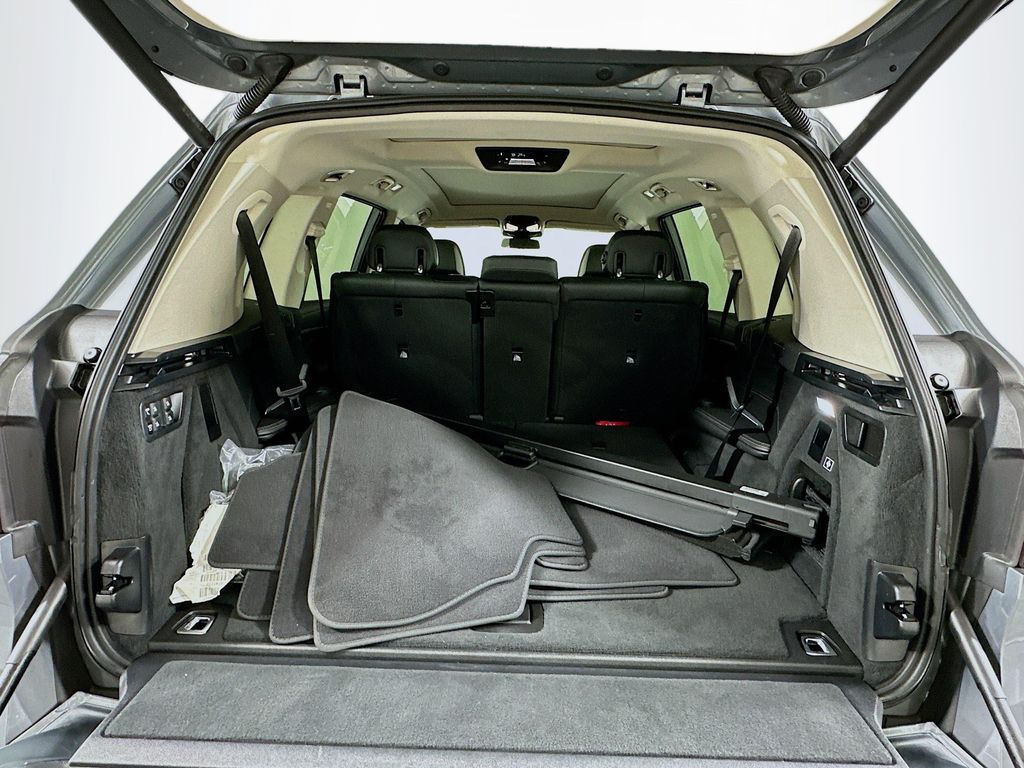 Thumbnail: 2023 BMW X7 - 27