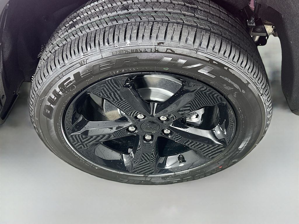 JeepGrand Cherokee16