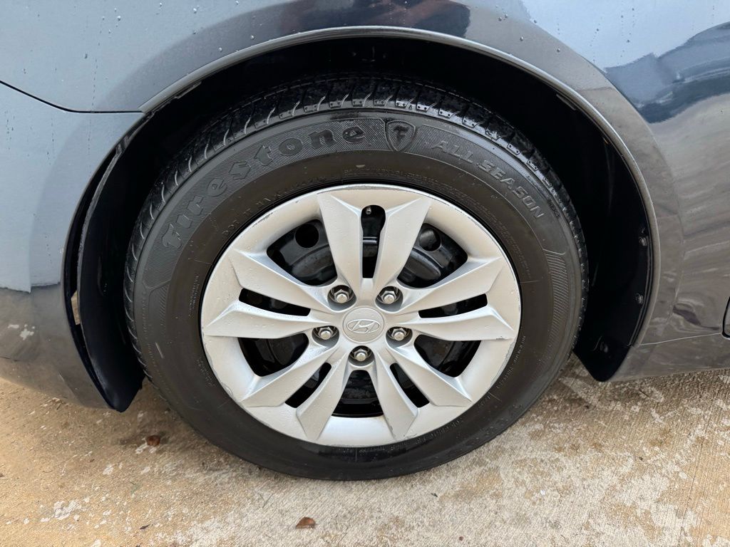 Used Car 2012 Hyundai Sonata  Gls For Sale Under $10,000 In Georgetown, Texas