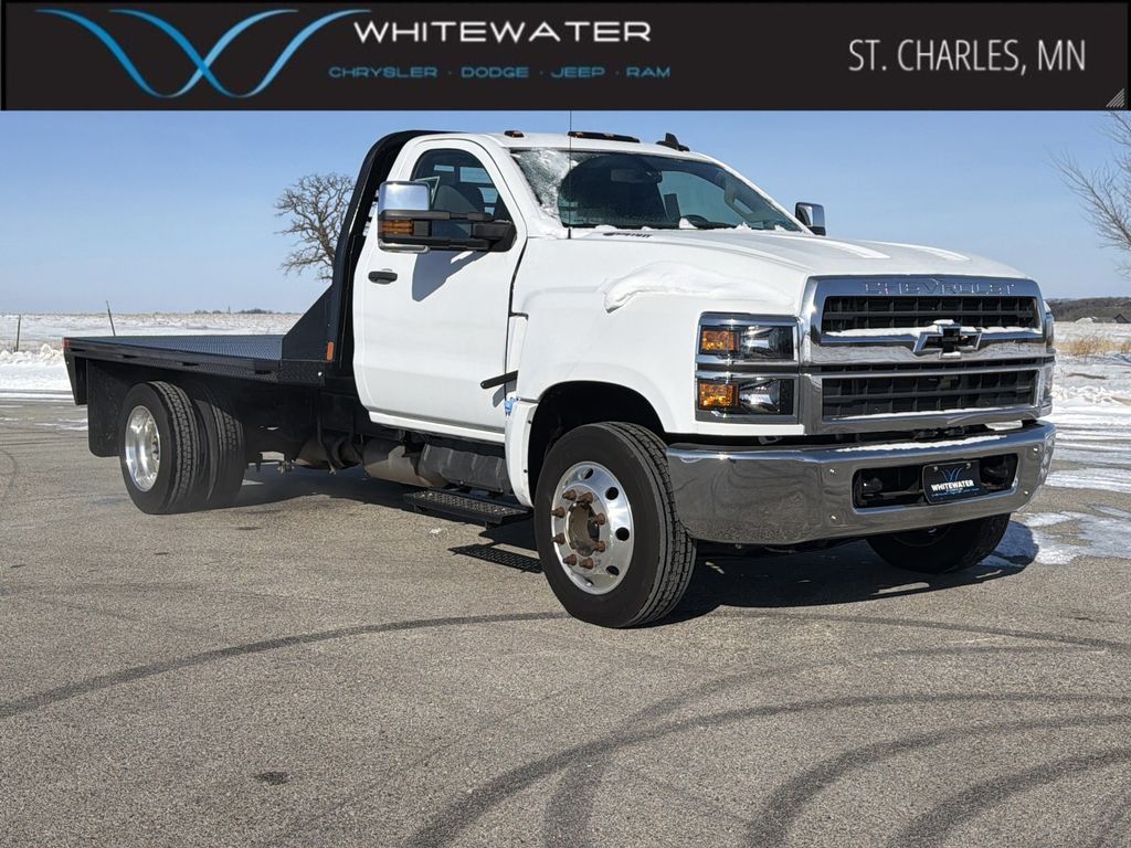 Summit White 2021 Chevrolet Silverado 5500HD Pickup Truck 6-Speed Automatic
