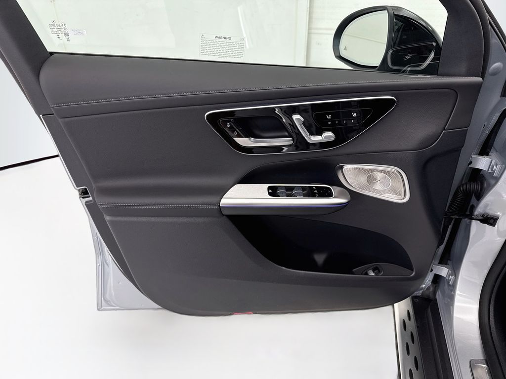 Thumbnail: 2027 Mercedes-Benz GLC - 24