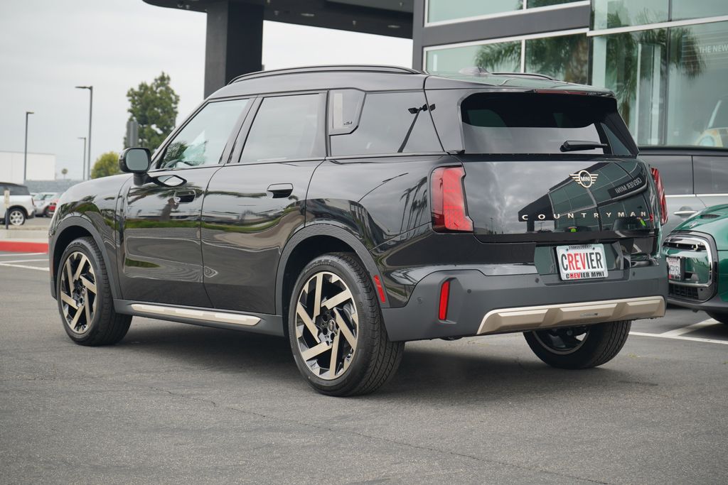 2025 MINI Cooper Countryman Signature 3