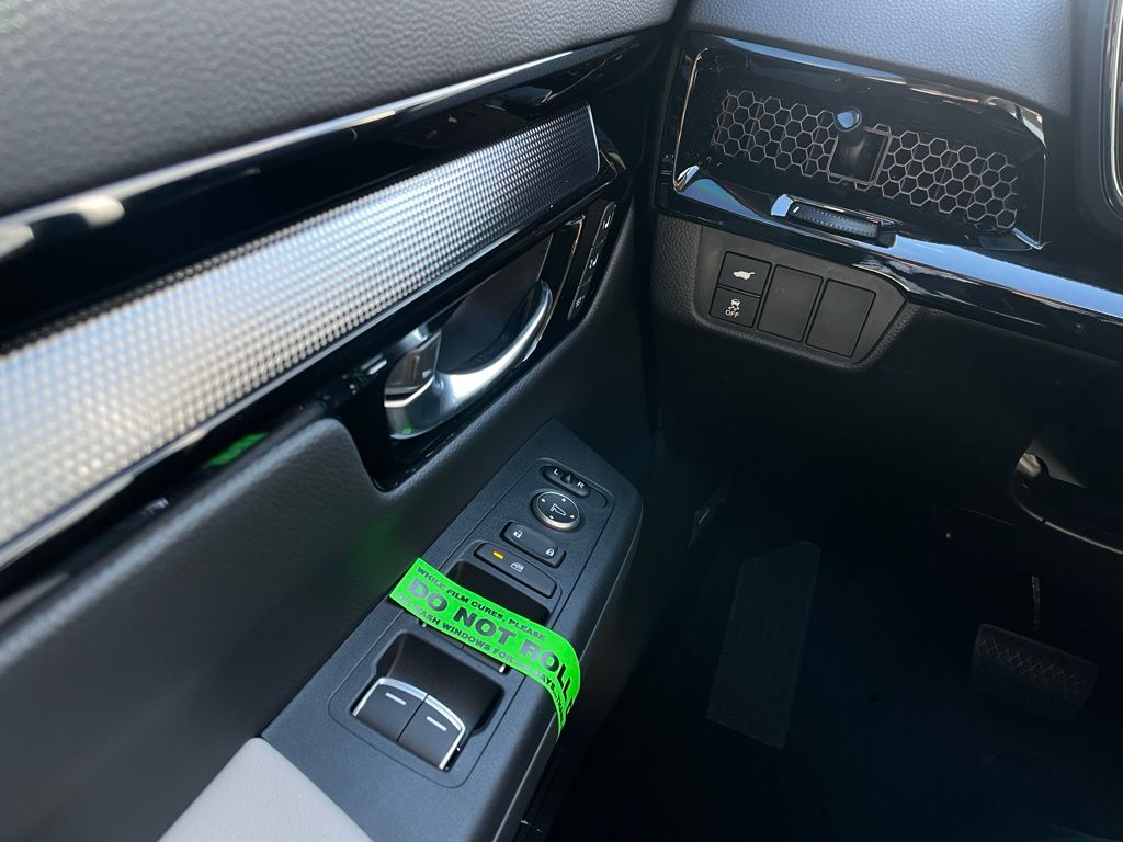 2025 Honda CR-V EX-L 24