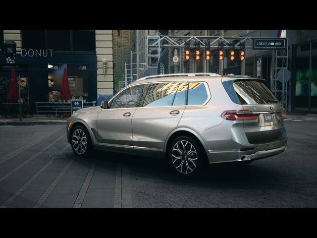 2025 BMW X7 xDrive40i 2