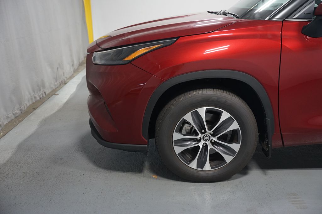 Thumbnail: 2025 Toyota Highlander - 5
