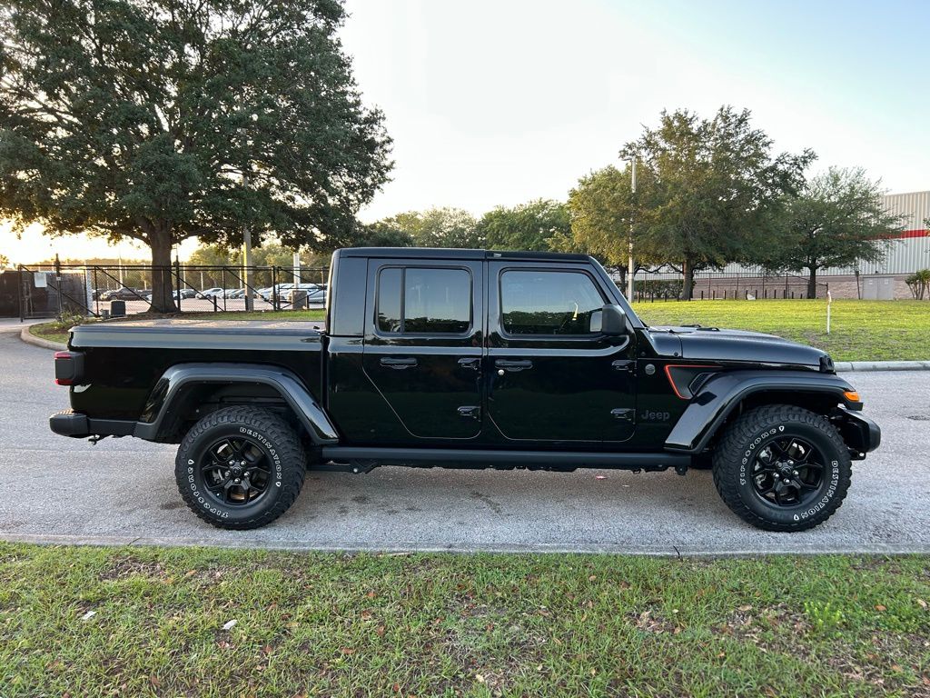 Thumbnail: 2024 Jeep Gladiator - 6