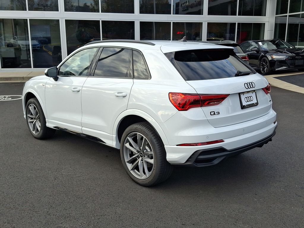 2025 Audi Q3  4