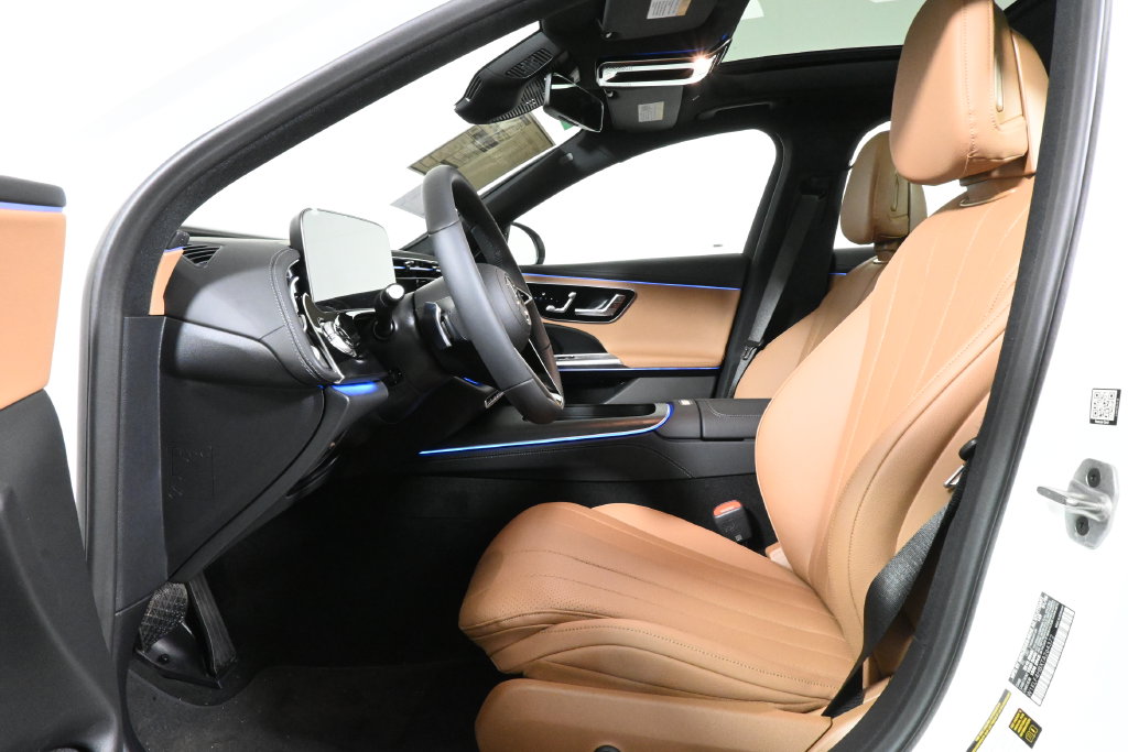 Thumbnail: 2026 Mercedes-Benz E-Class - 3