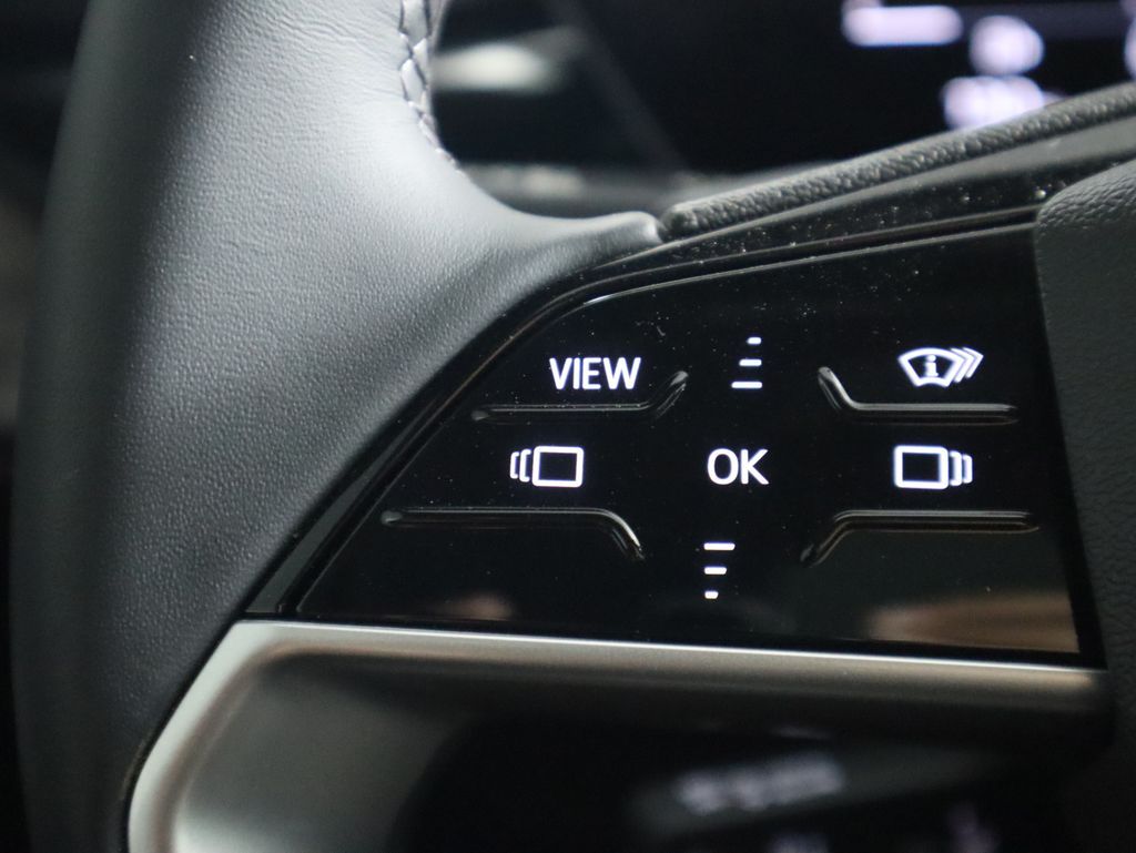 Thumbnail: 2025 Audi Q5 - 12