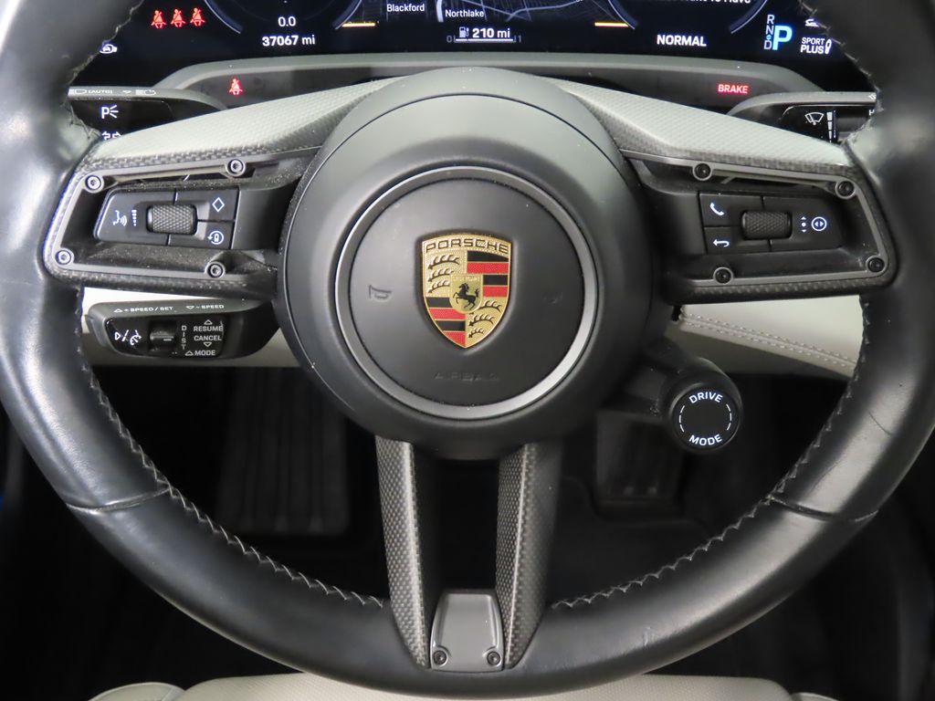 Thumbnail: 2021 Porsche Taycan - 18