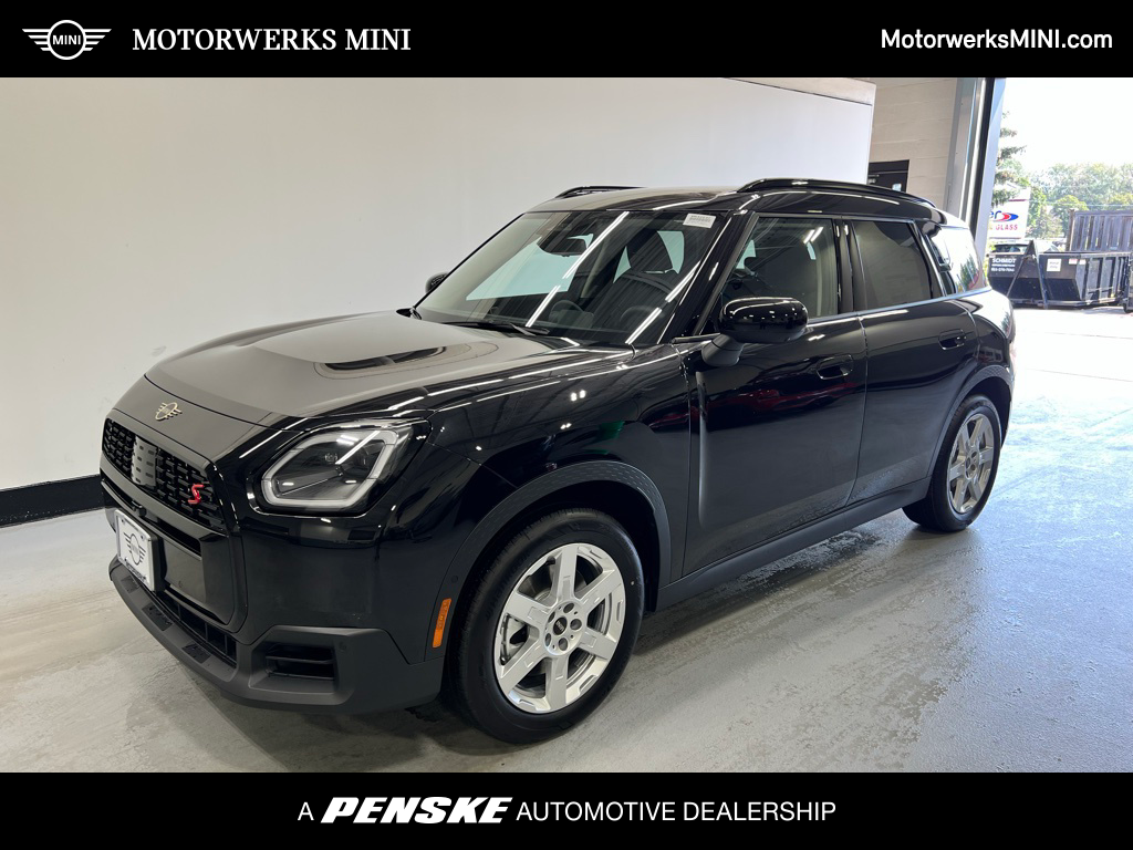 2025 MINI Cooper Countryman Base -
                Golden Valley, MN