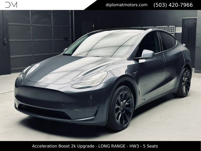 Silver 2022 Tesla Model Y SUV / Crossover All-Wheel Drive 1-Speed Automatic