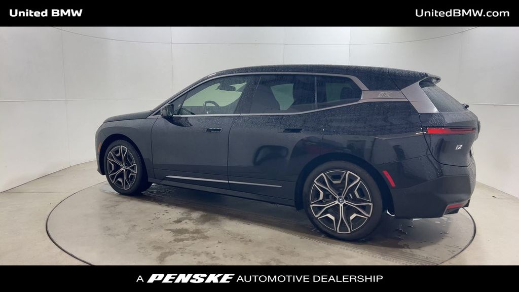 2022 BMW iX xDrive50 6