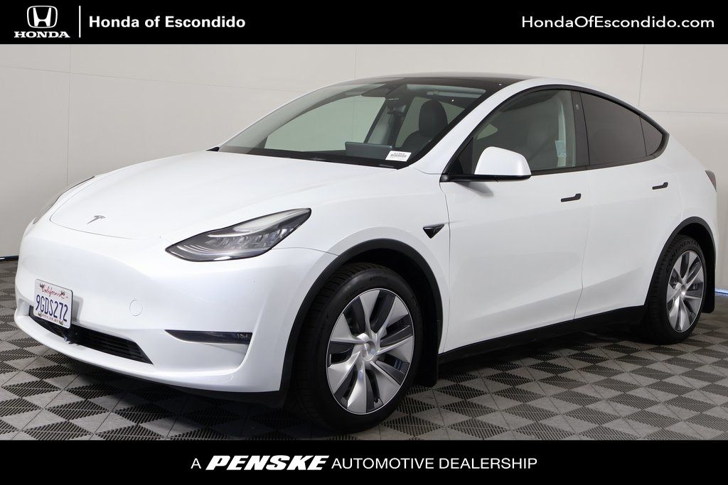 Thumbnail: 2023 Tesla Model Y - 1