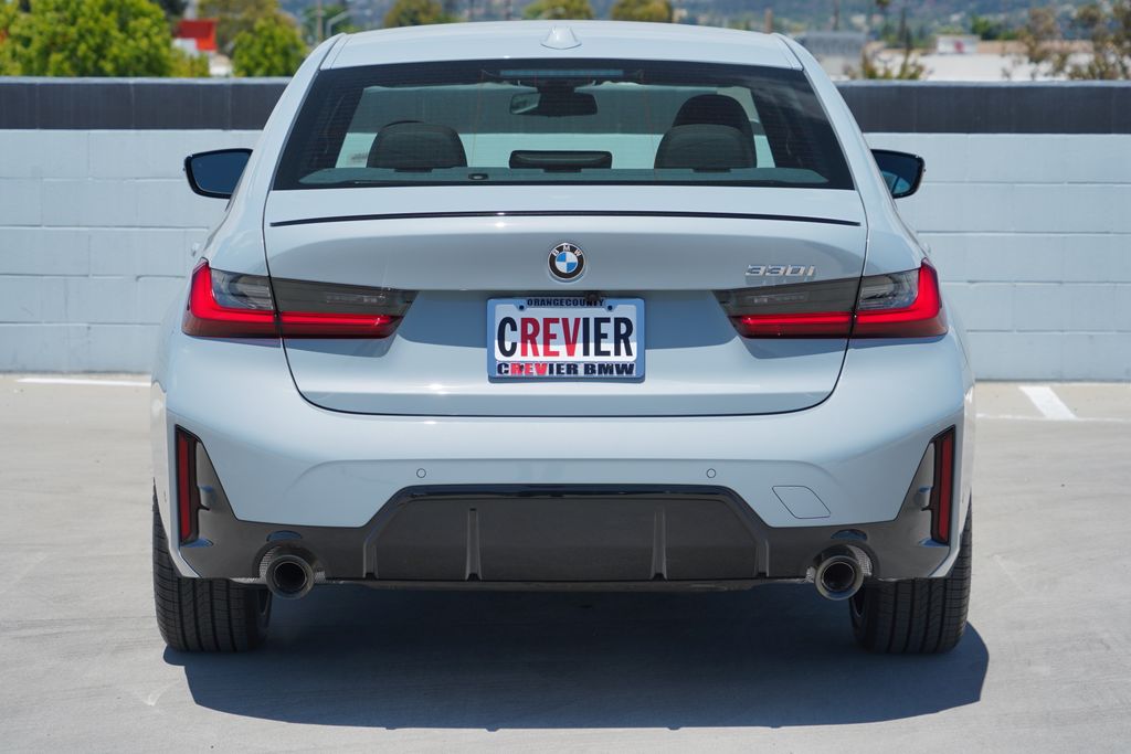 Thumbnail: 2026 BMW 3 Series - 6