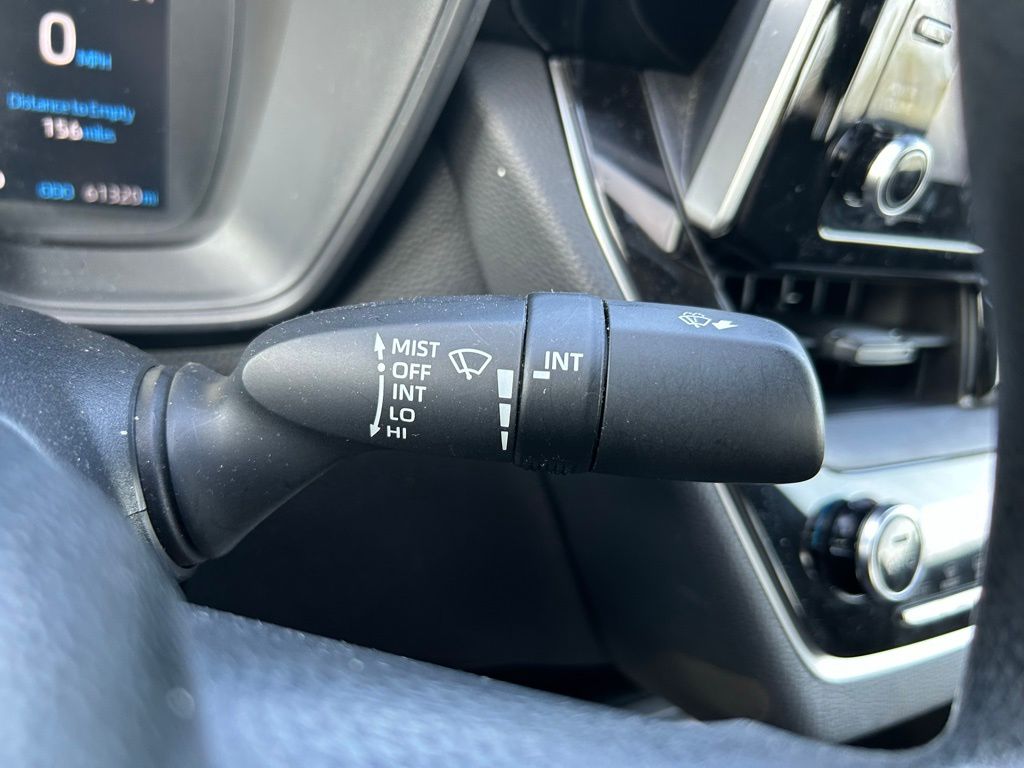 2021 Toyota Corolla LE 20