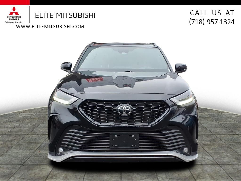 2023 Toyota Highlander XSE photo 2