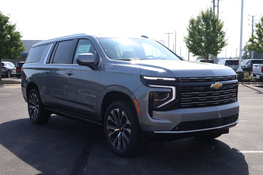 Thumbnail: 2025 Chevrolet Suburban - 3