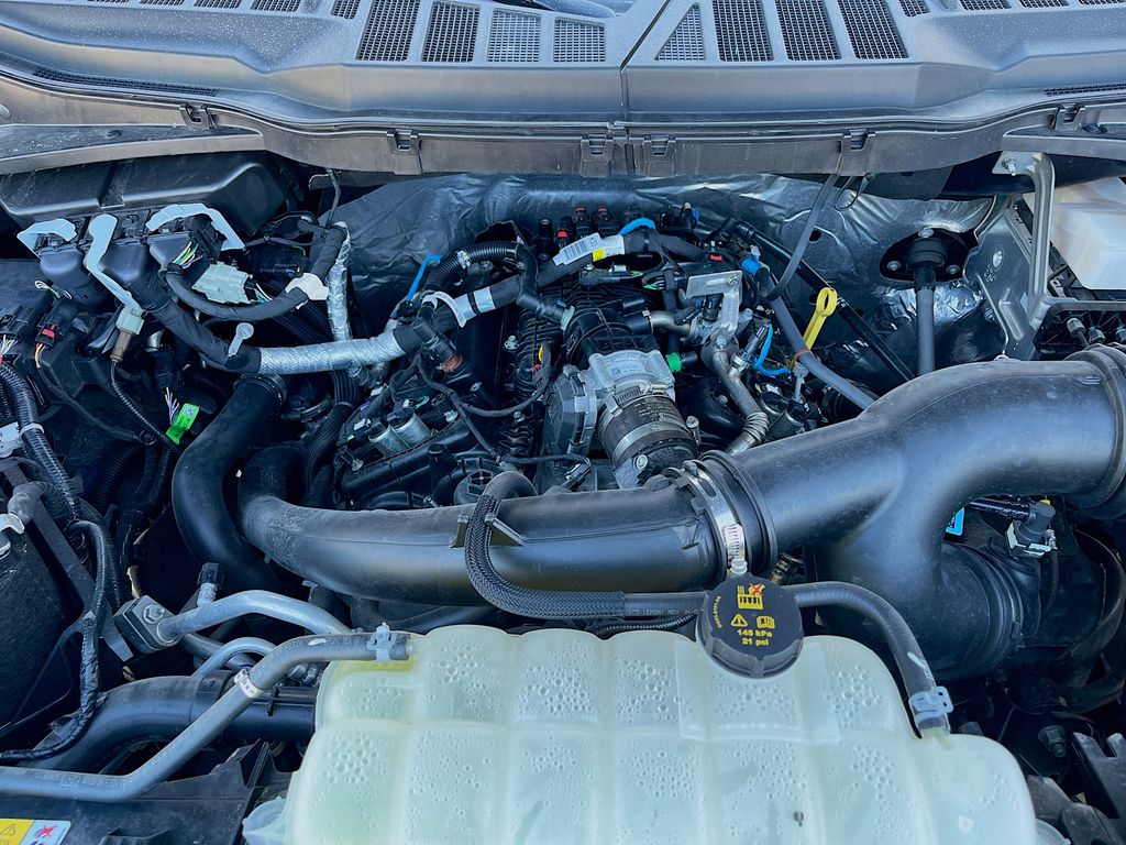 Used 2024 Blue Ford XLT image 31