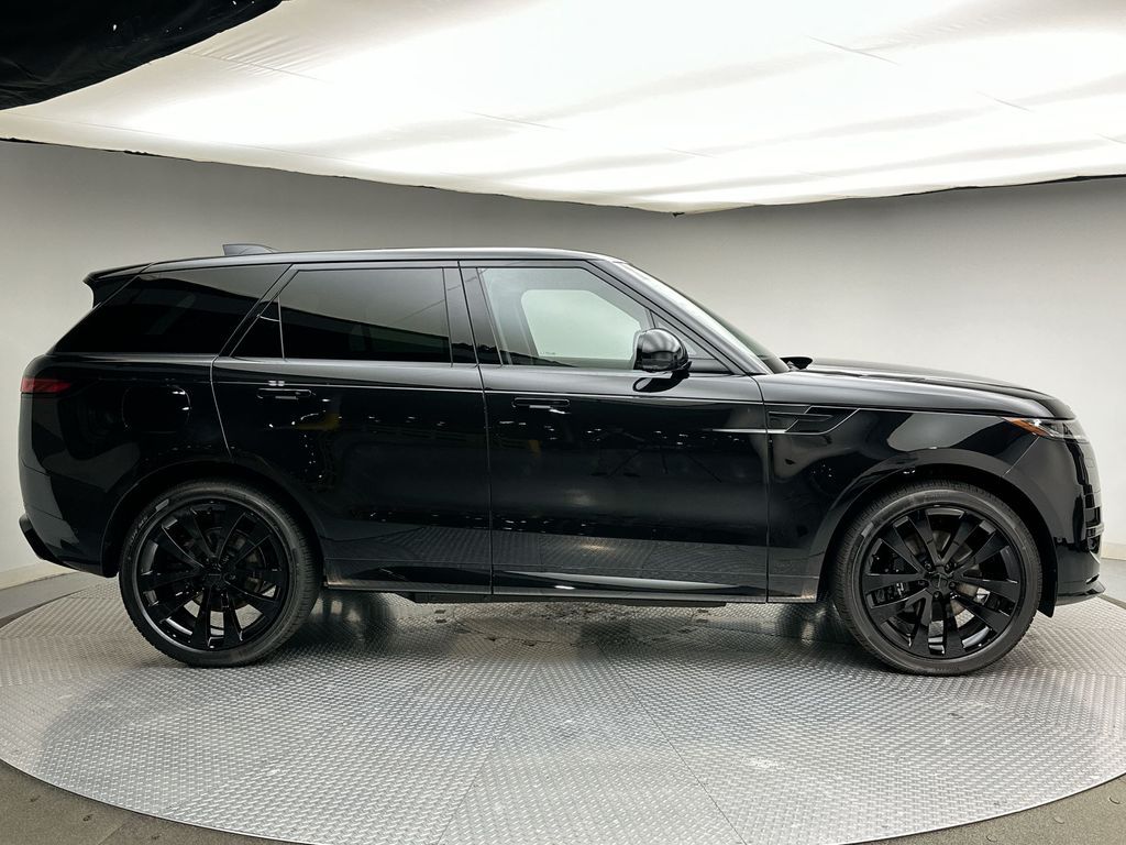 Thumbnail: 2027 Land Rover Range Rover Sport - 4