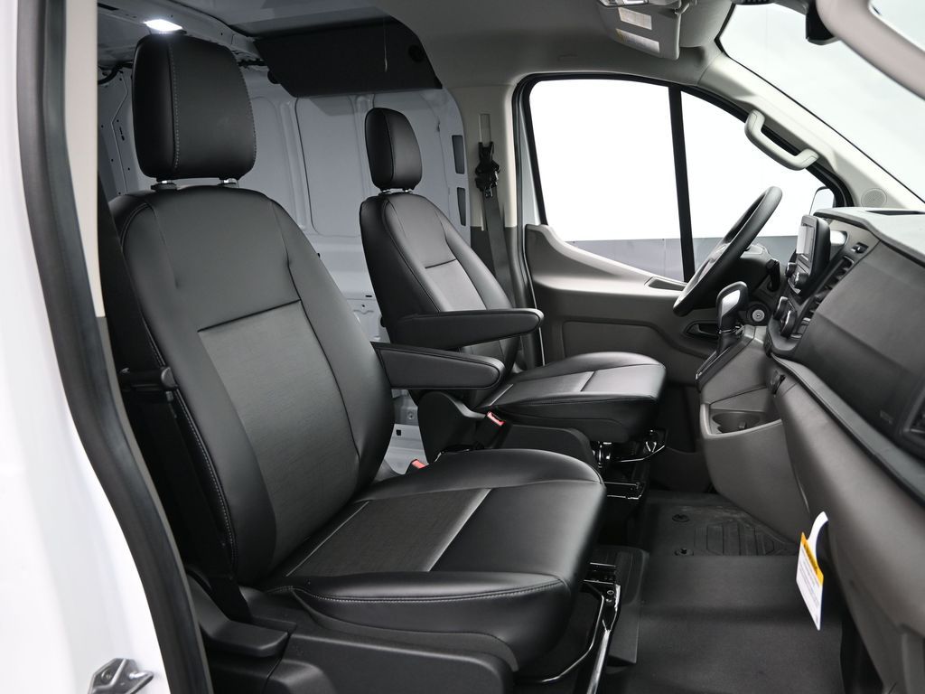 2025 Ford Transit 350