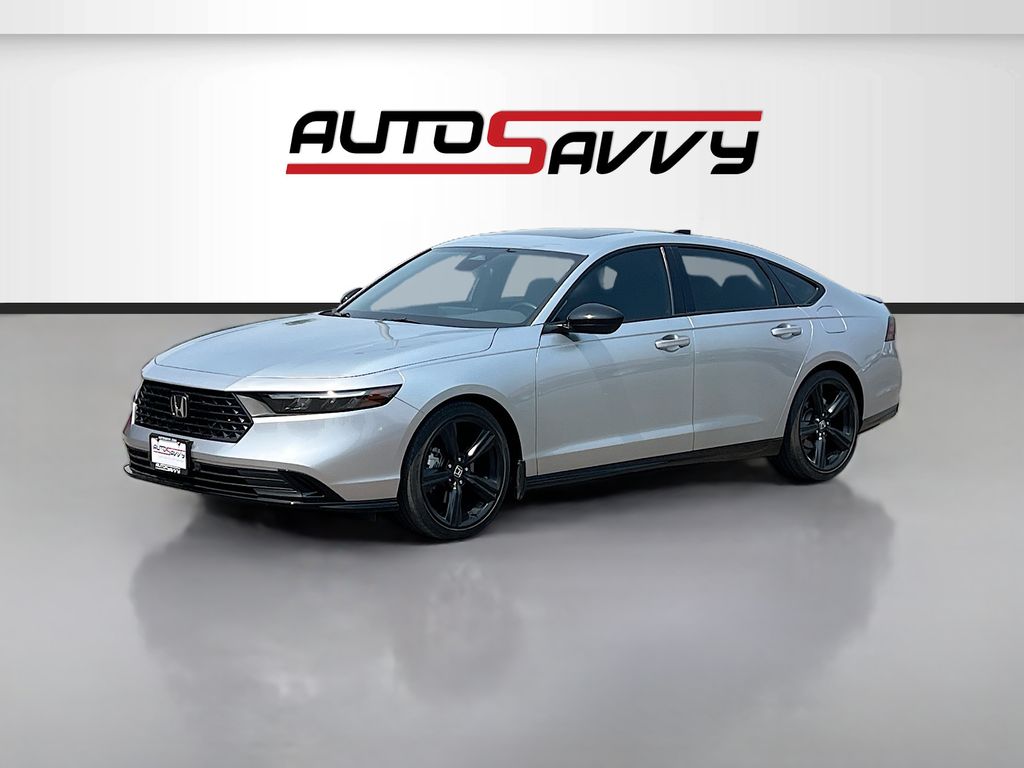 Used 2024 Silver Honda Sport-L image 3