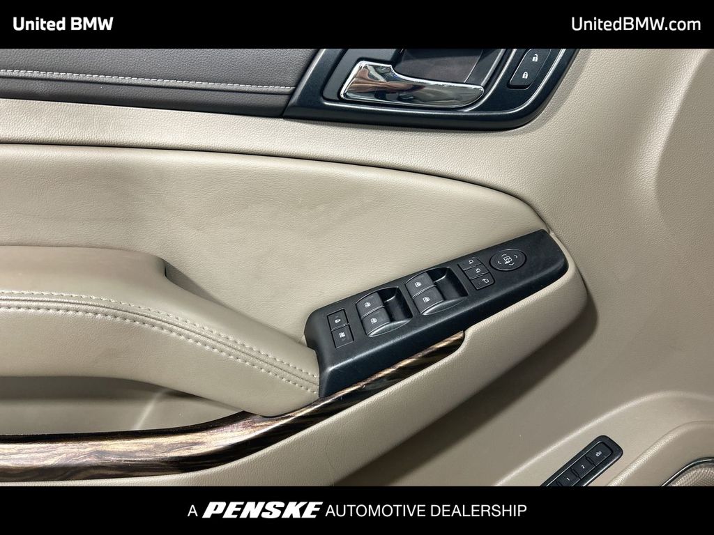 Thumbnail: 2019 GMC Yukon XL - 11