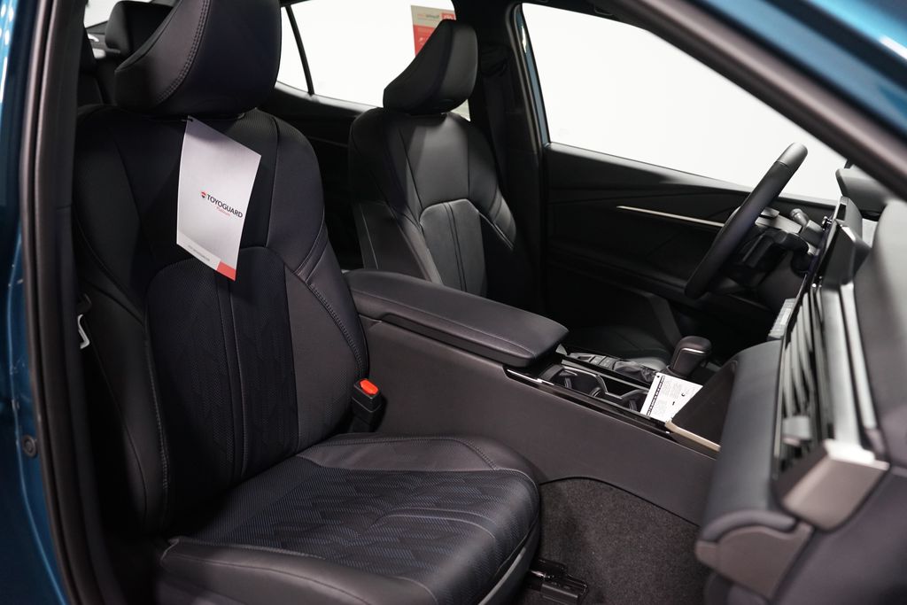 Thumbnail: 2026 Toyota Camry - 31