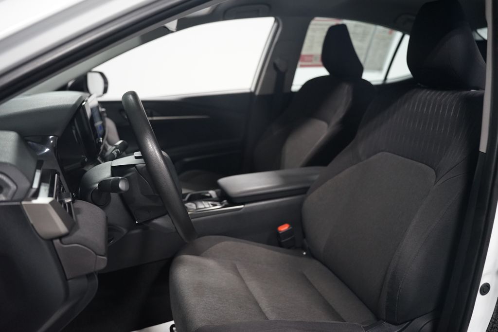 Thumbnail: 2025 Toyota Camry - 12