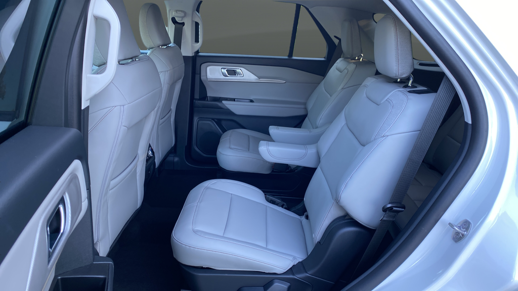 New 2026 Star White Metallic Tri-Coat Ford Active image 21