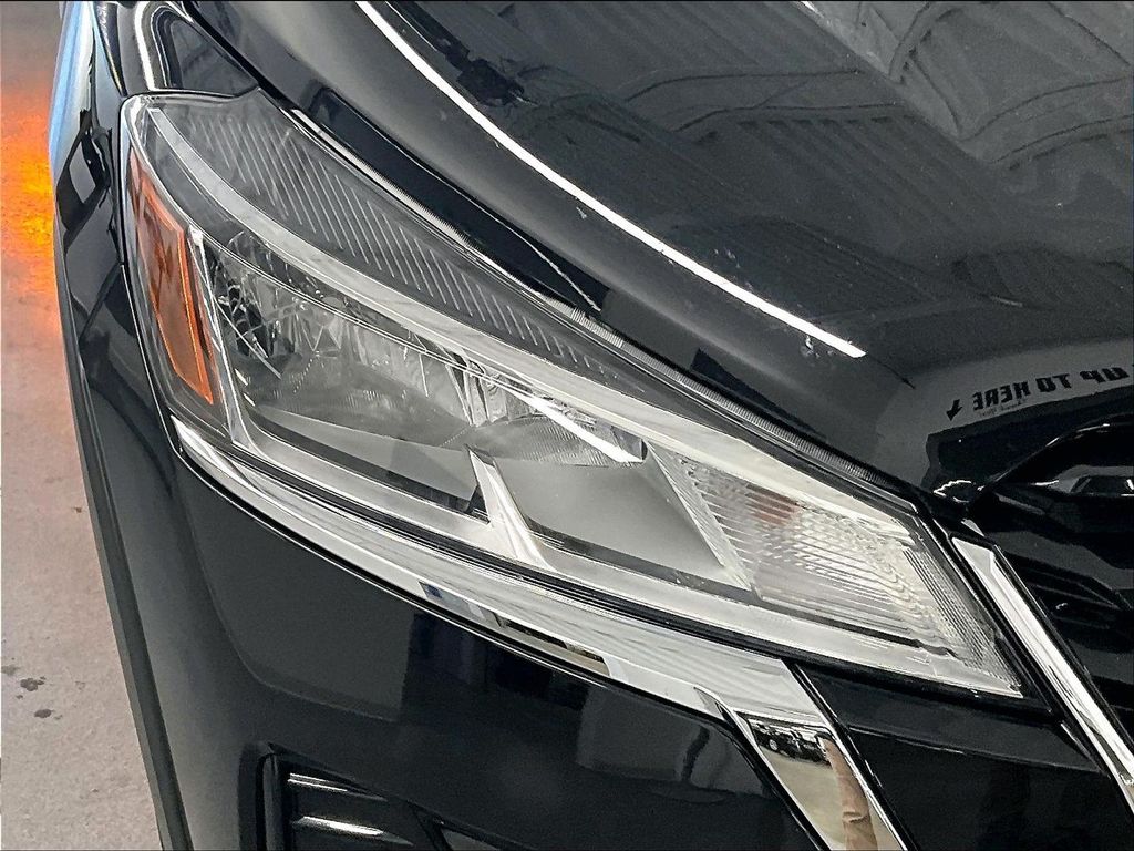 2022 Nissan Kicks — photo 30