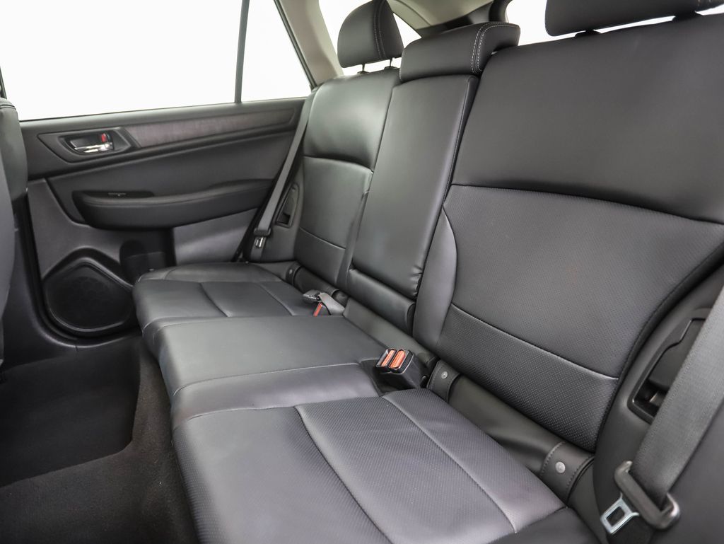 2017 Subaru Outback 2.5i Limited 22