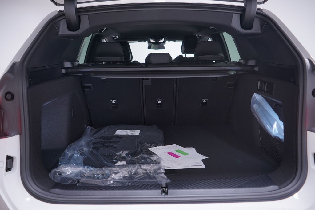 Thumbnail: 2026 BMW X3 - 13