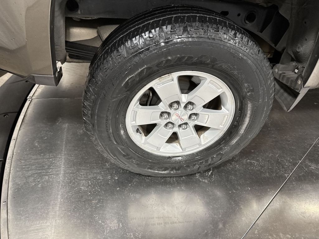 used 2015 GMC Canyon car, priced at $16,835