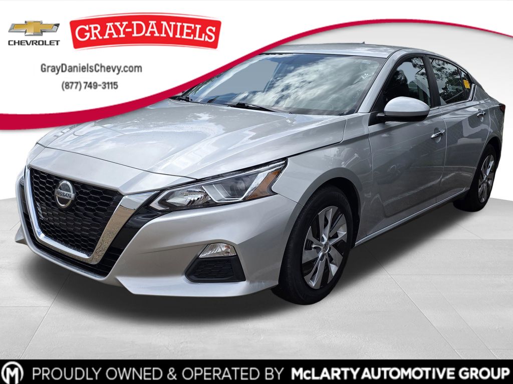 Brilliant Silver Metallic 2020 Nissan Altima 2.5 S FWD Sedan Front-Wheel Drive Continuously Variable Transmission