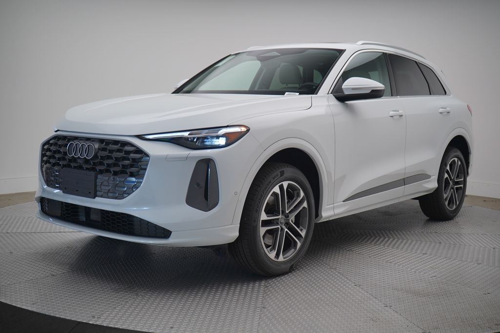 Thumbnail: 2025 Audi Q5 - 1