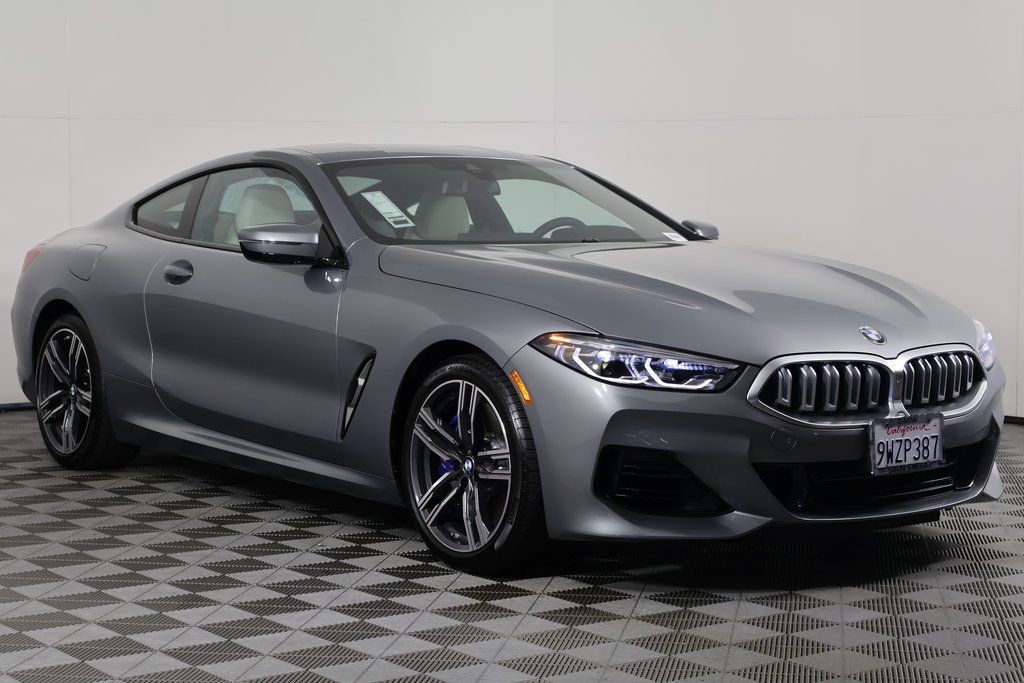 Thumbnail: 2026 BMW 8 Series - 3