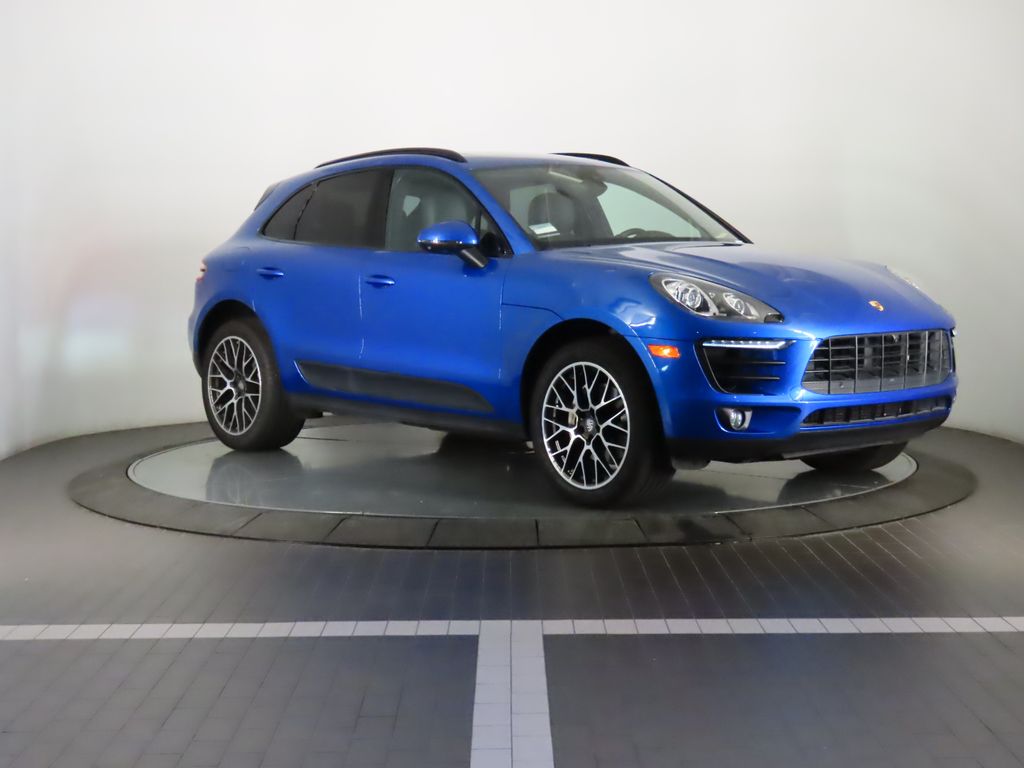 Thumbnail: 2017 Porsche Macan - 9