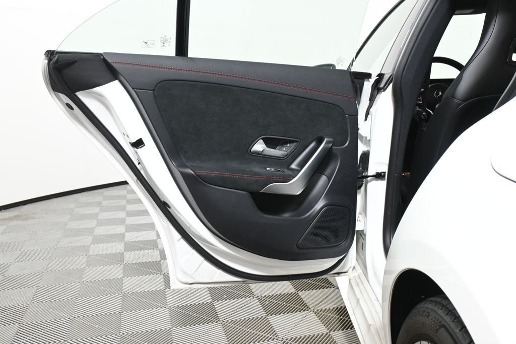 2023 Mercedes-Benz CLA 250 29