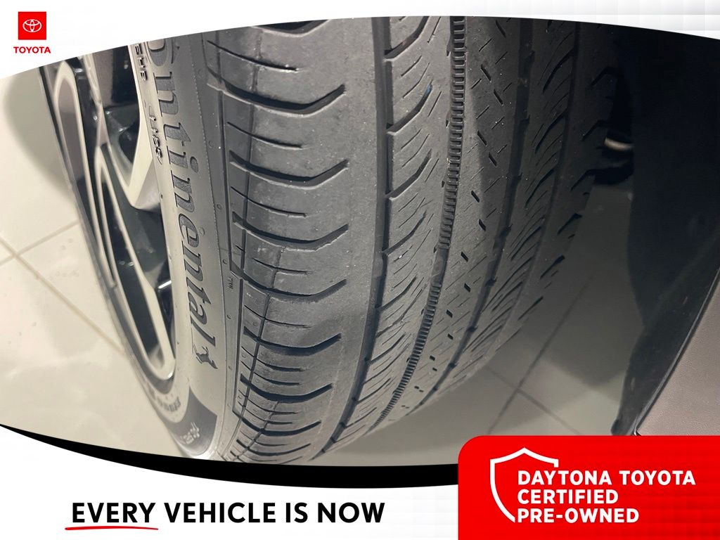 Used 2024 Chevrolet Trax SUV