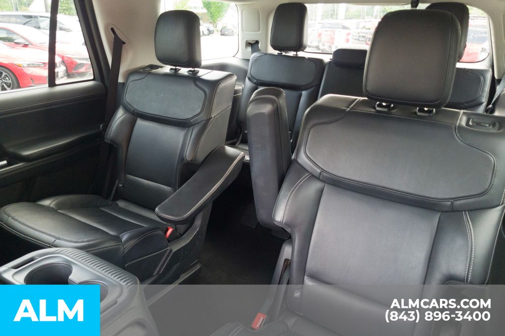 Used 2025 Silver Ford Platinum image 17