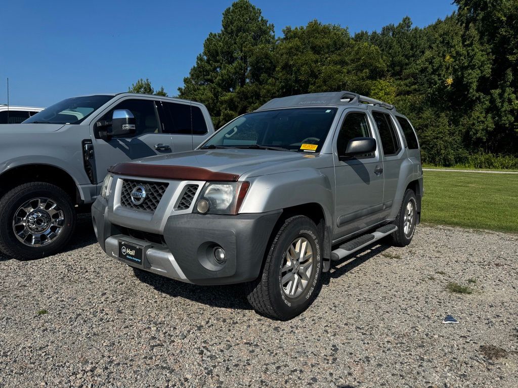 Brilliant Silver 2015 Nissan Xterra SUV / Crossover 4X2 5-Speed Automatic