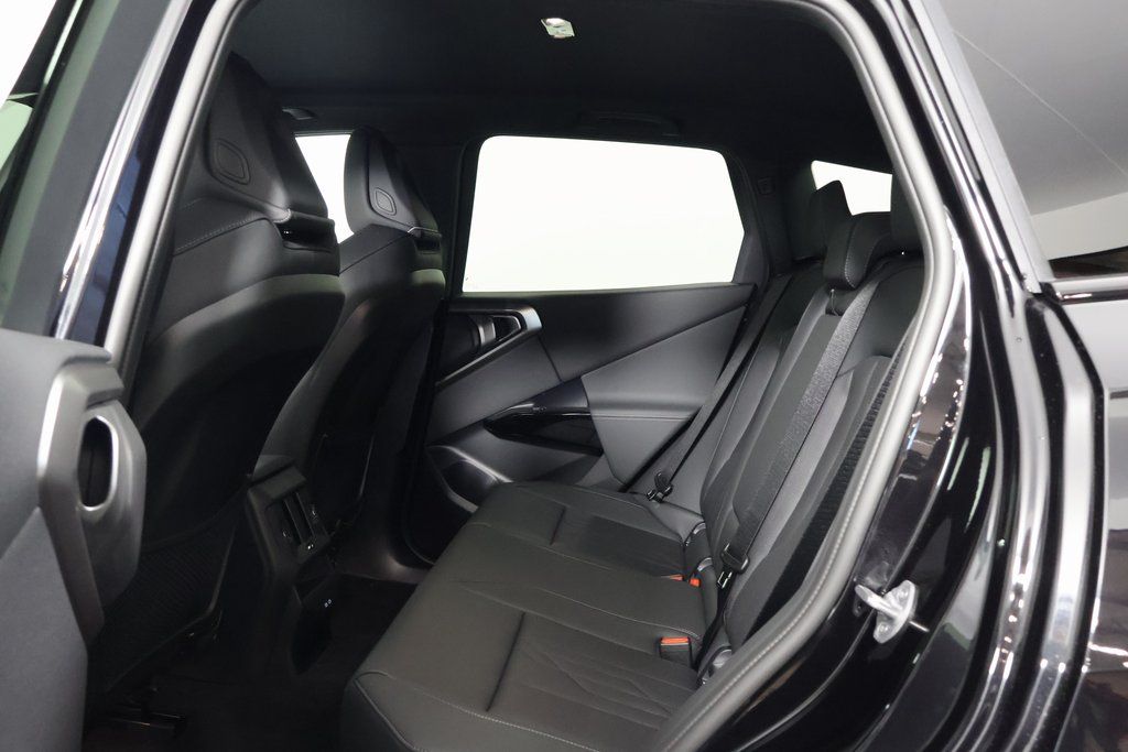 Thumbnail: 2026 BMW X3 - 6
