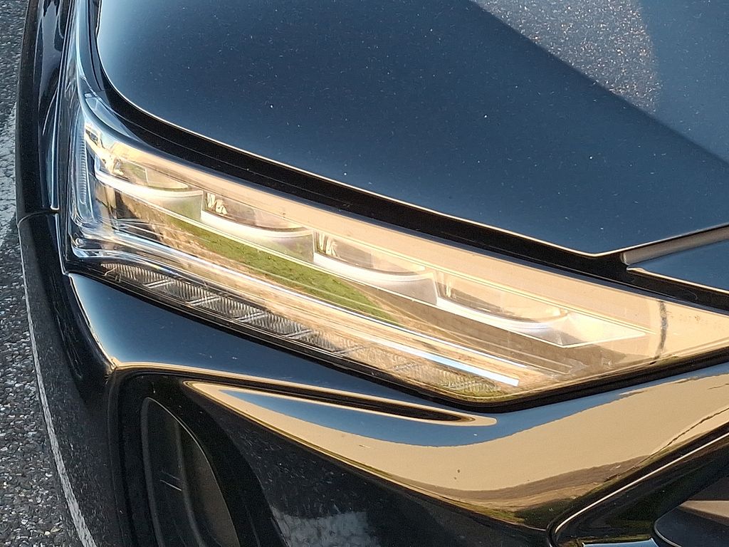 Thumbnail: 2023 Acura MDX - 4