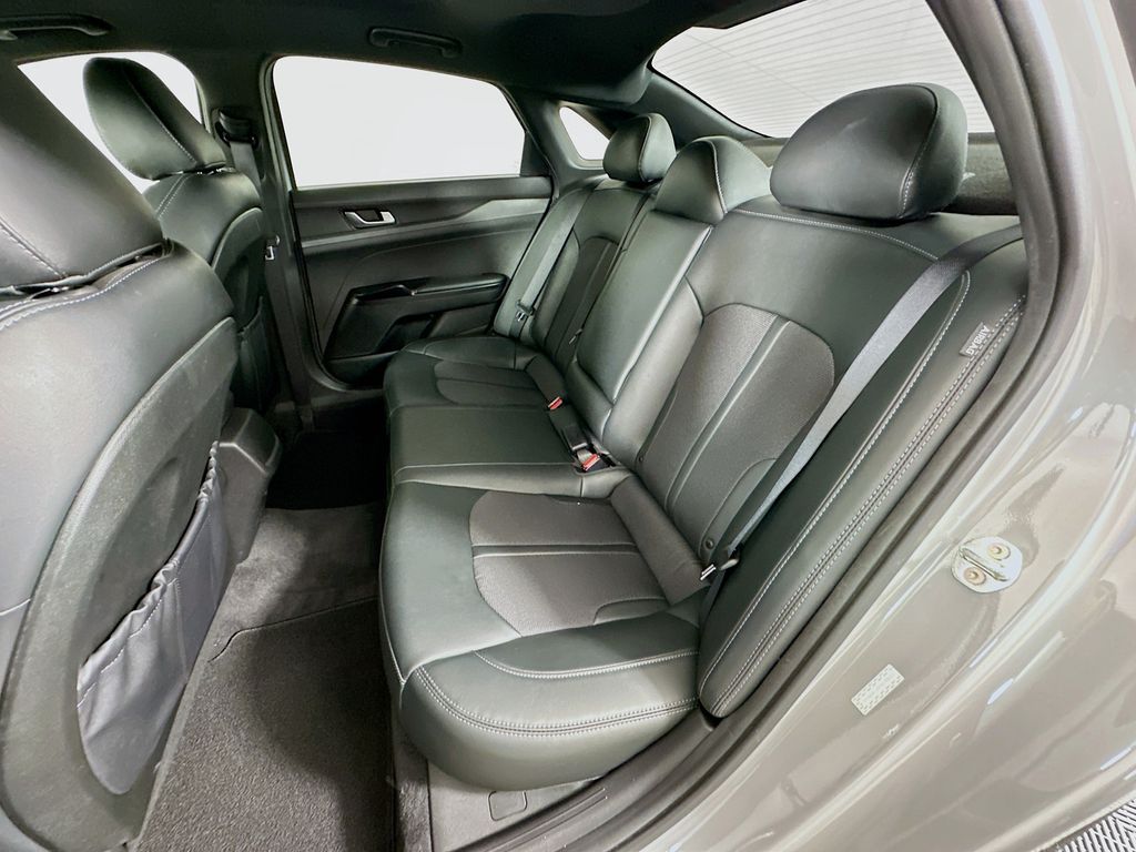 Thumbnail: 2023 Kia K5 - 25