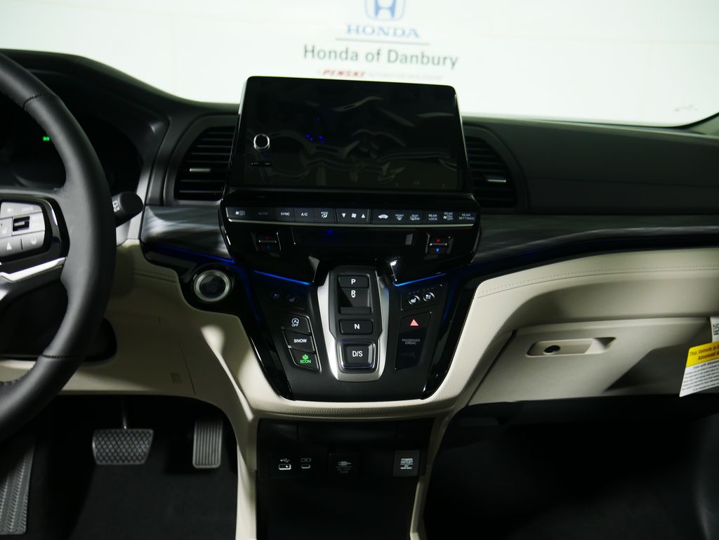 Thumbnail: 2026 Honda Odyssey - 11