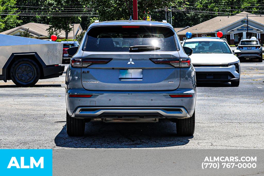 Used 2025 Silver Mitsubishi SEL/MT Certified/7 Seats image 12