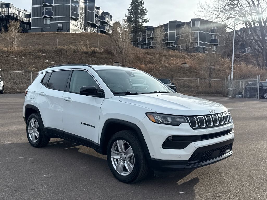 2022 Jeep Compass Latitude 4WD