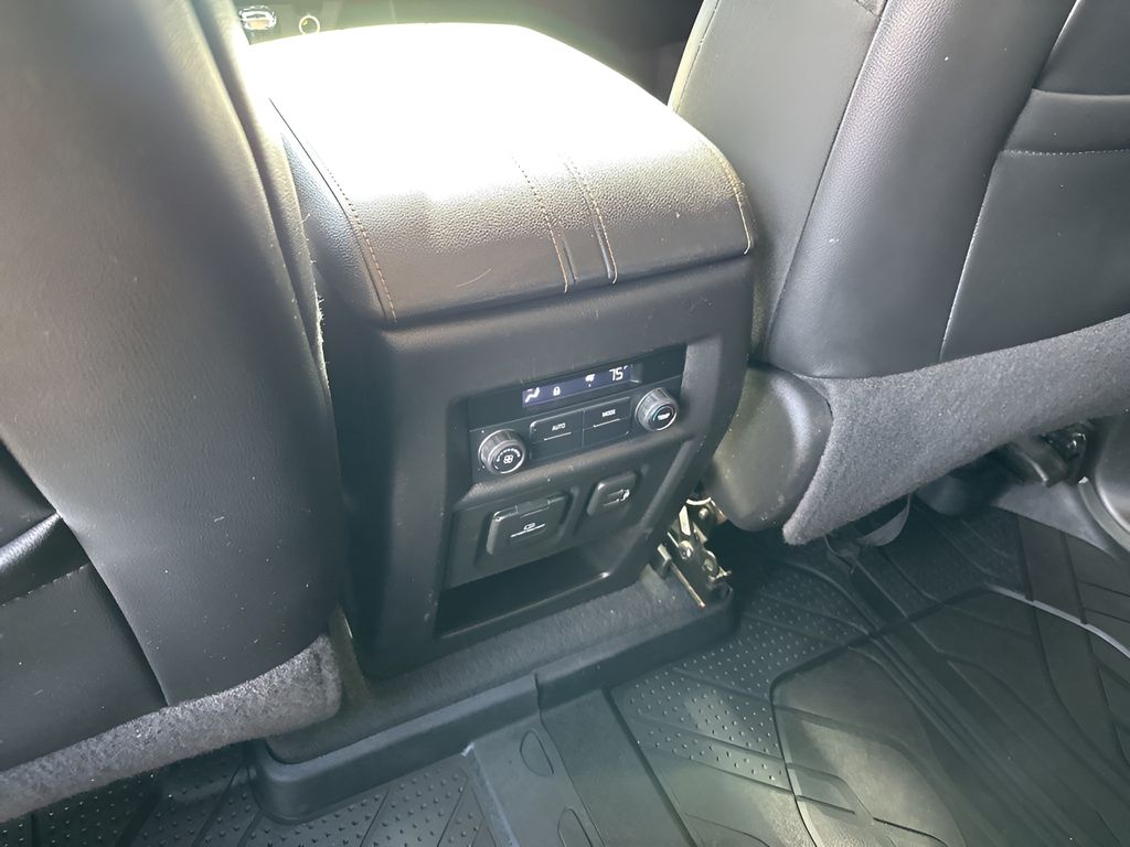 Used Car 2019 Chevrolet Traverse  Rs For Sale Under $25,000 In Austin, Texas