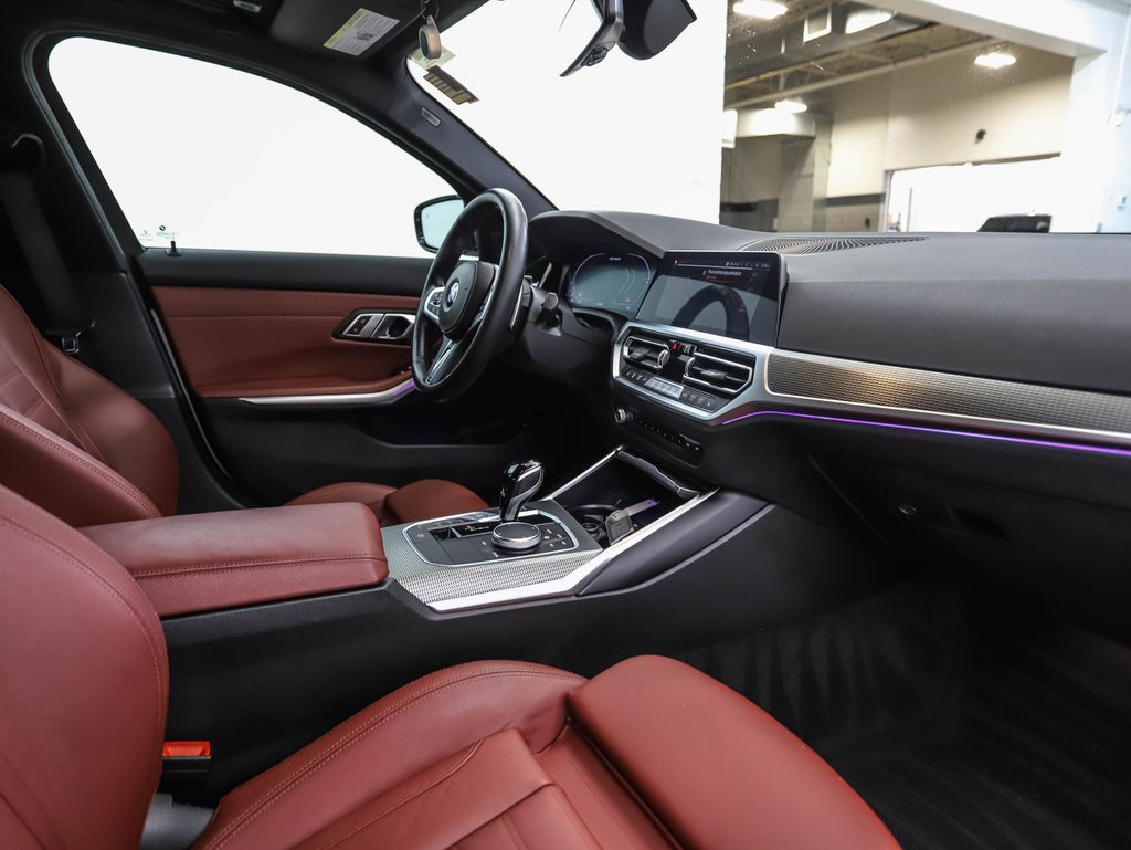 Thumbnail: 2022 BMW 3 Series - 29